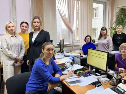Выездной мобильный офис работал в районной поликлинике