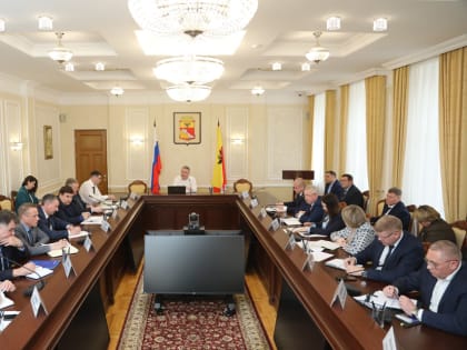 Мэр Воронежа Вадим Кстенин провел еженедельное рабочее совещание