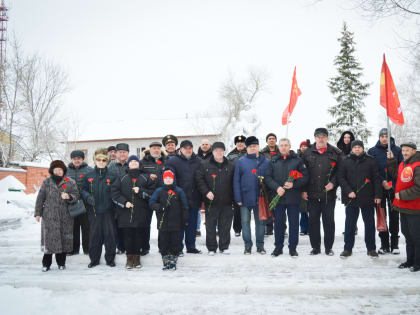 Неразрывная связь поколений