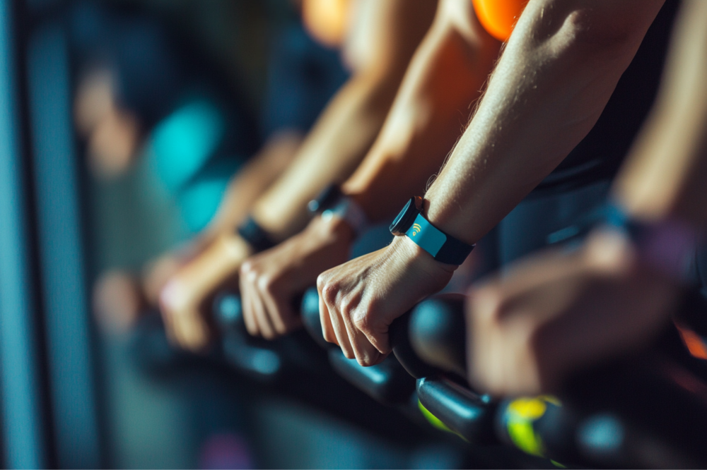 Trainer die AI inzet voor de ontwikkeling van persoonlijke trainingsschema’s, gebaseerd op de voortgang van de cliënt.