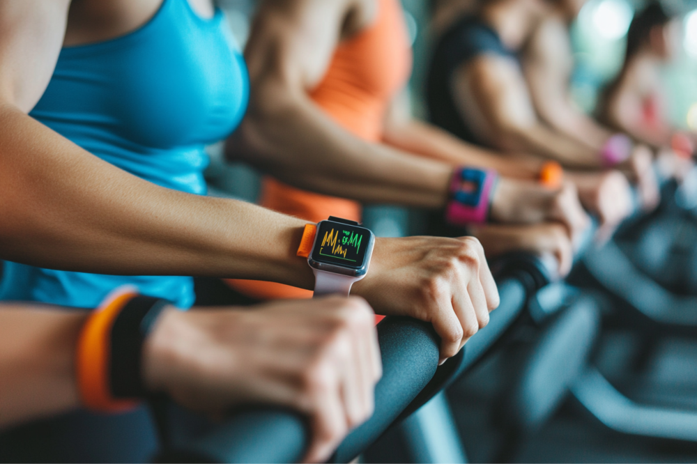 Trainer die met behulp van AI real-time feedback geeft tijdens een trainingssessie voor optimale prestaties.