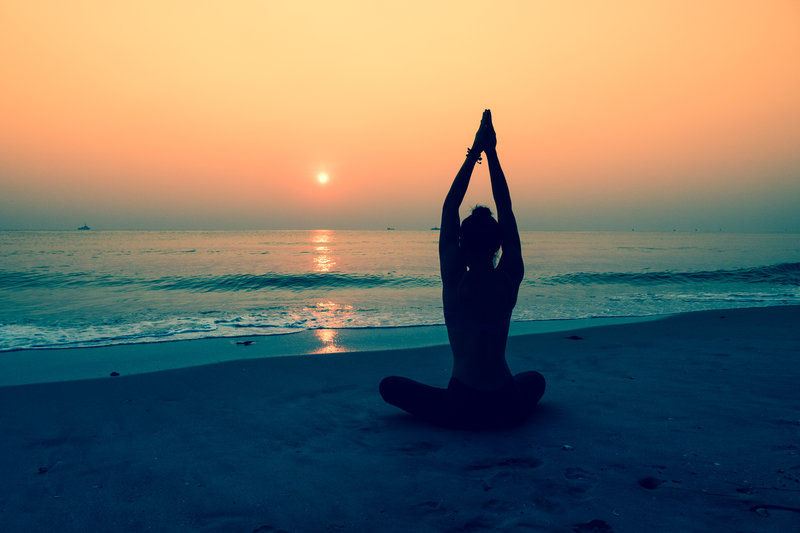 Yoga: ¿mejor por la mañana o por la tarde?