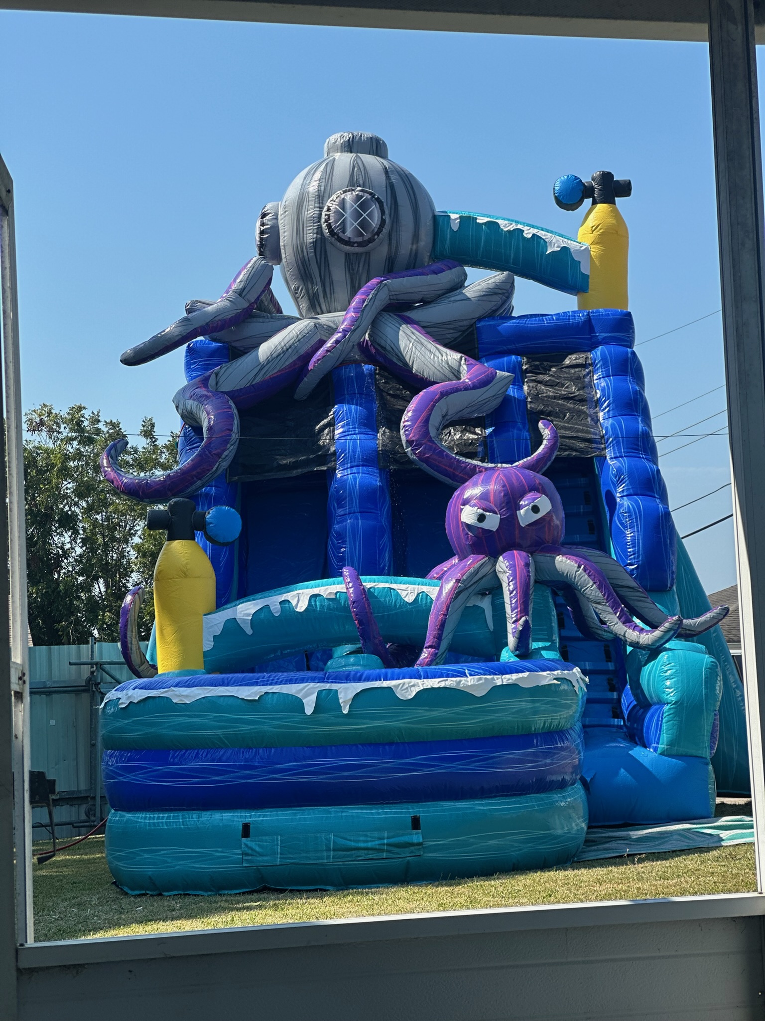 22ft Dual Lane Octopus Slide!