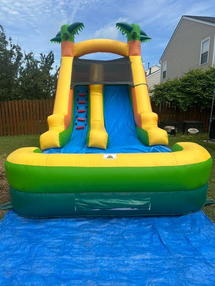13-ft inflatable water slide