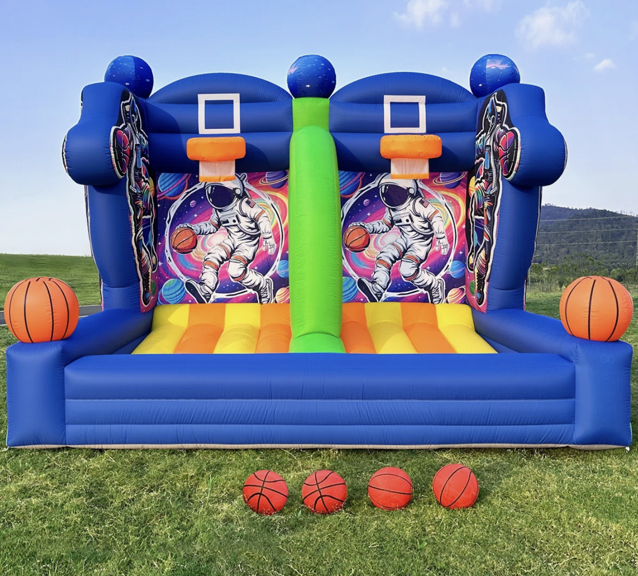 Double hoop basketball game