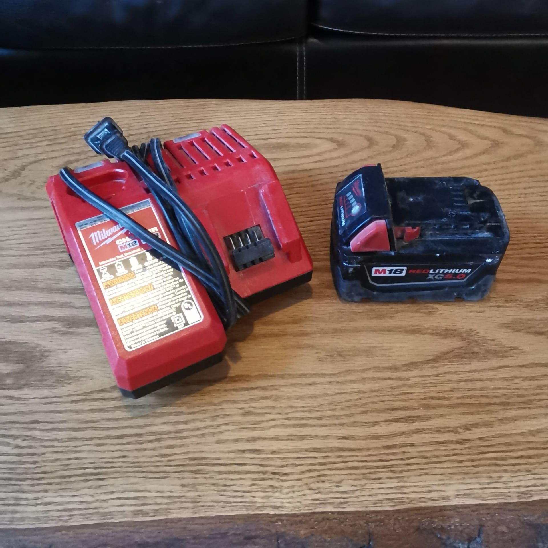 chargeur et batterie 5AH