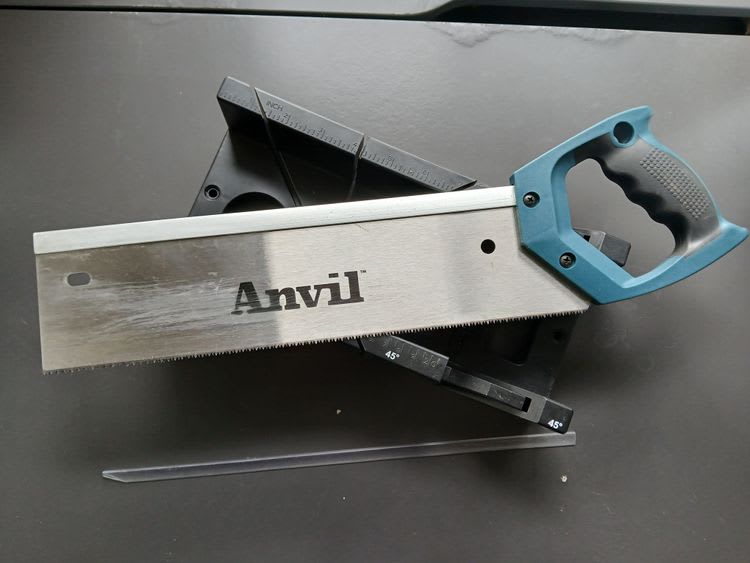 Scie ANVIL