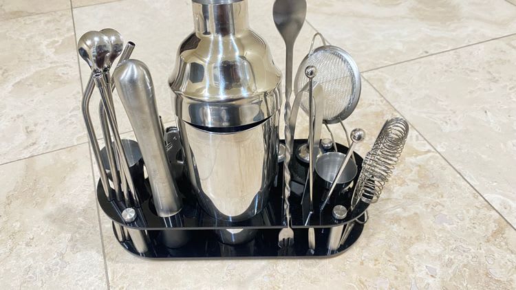 Kit barmaid 22 pieces NEUF