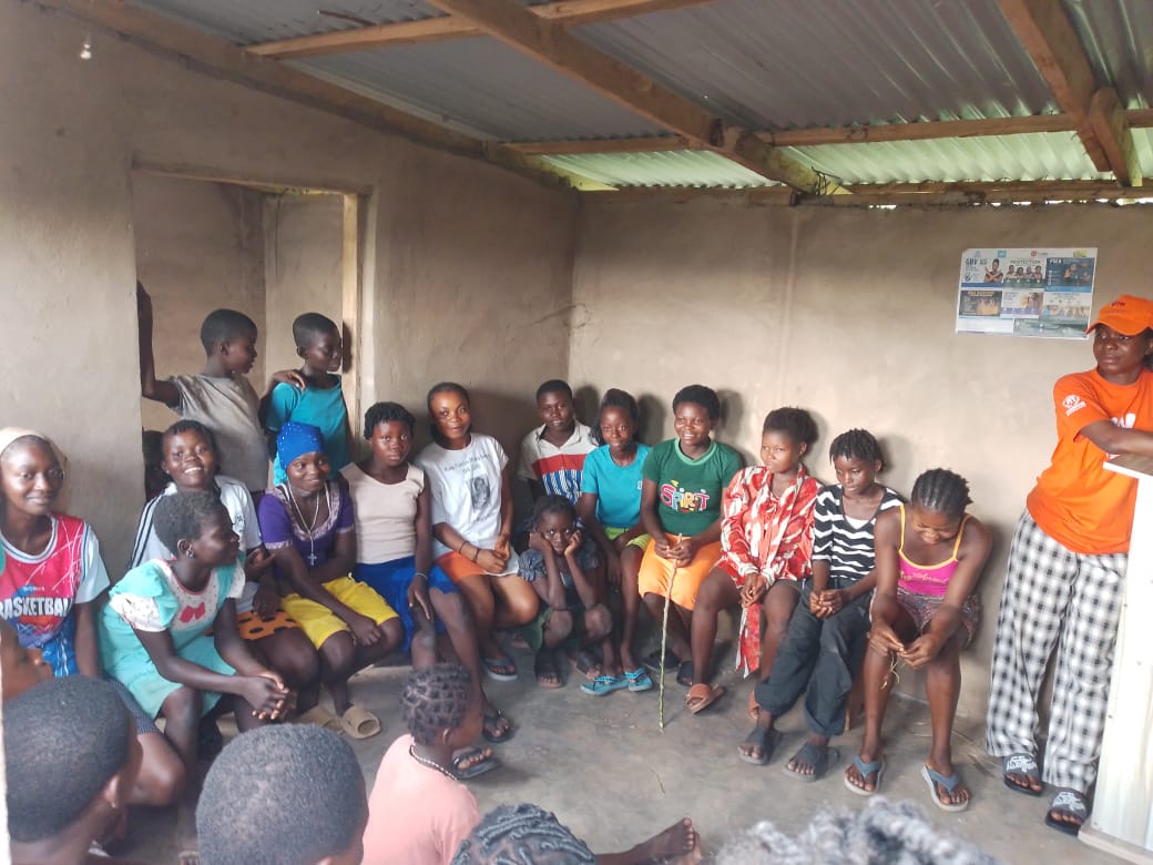 Girl Shine Activities: Empowering Girls Through Safety, Trust, and Communication in Adagom 3