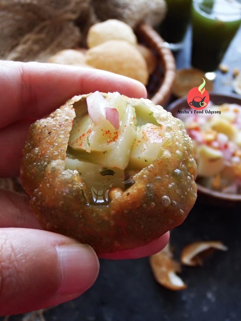 Lala ji Gol Gappe, spot famous for its Pani Puri in Tripoliya Bazar, Jaipur - photo 2 - Thela Khojo