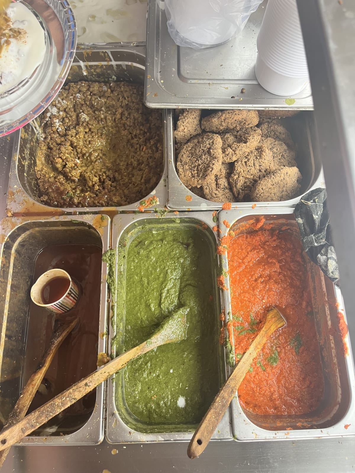 Kalkatta chat bhandar, spot famous for its Dahi Bada in Raja Park, Jaipur - photo 5 - Thela Khojo