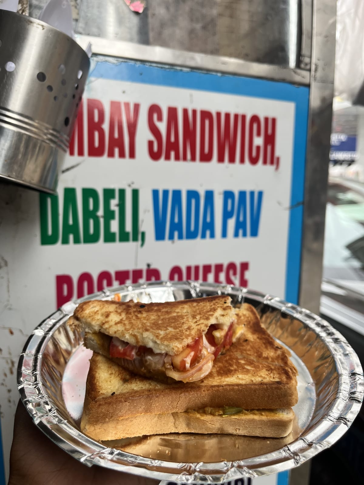 Bombay Fast Food Corner, spot famous for its Vada Pav in Raja Park, Jaipur - photo 2 - Thela Khojo
