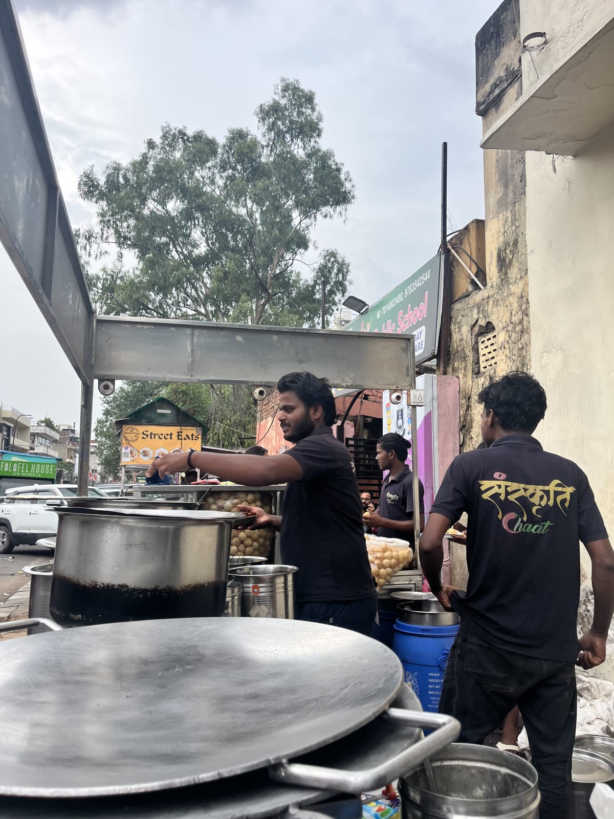 Sanskriti Chaat, spot famous for its Pav Bhaji in Raja Park, Jaipur - photo 5 - Thela Khojo