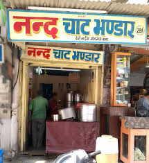 Nand Chaat Bhandar, spot famous for its Chaat in Raja Park, Jaipur - Thela Khojo