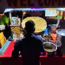 Durgadas Chaat Bhandar, spot famous for its Golgappa in Raja Park, Jaipur - photo 2 - Thela Khojo