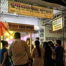 Durgadas Chaat Bhandar, spot famous for its Golgappa in Raja Park, Jaipur - photo 4 - Thela Khojo