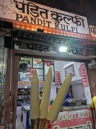 Pandit Kulfi Bhandar, spot famous for its Kulfi in Badi Chaupad, Jaipur - photo 5 - Thela Khojo