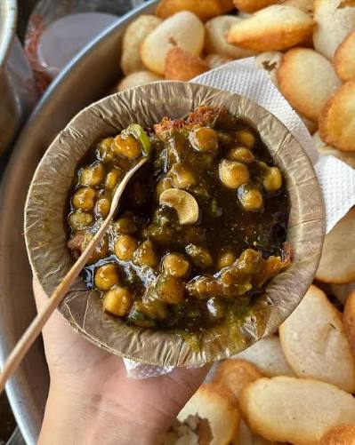 Ramchandra Chaat Bhandar, spot famous for its Chaat in Tripoliya Bazar, Jaipur - photo 2 - Thela Khojo