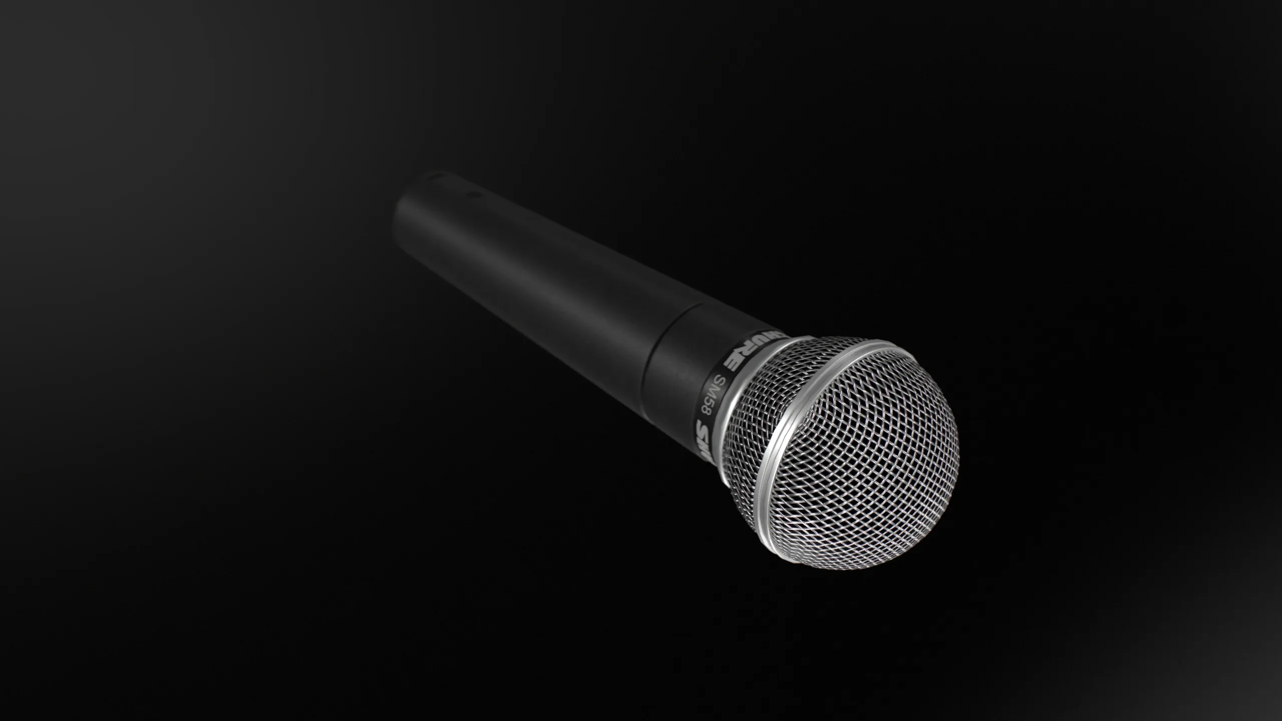 Microphone