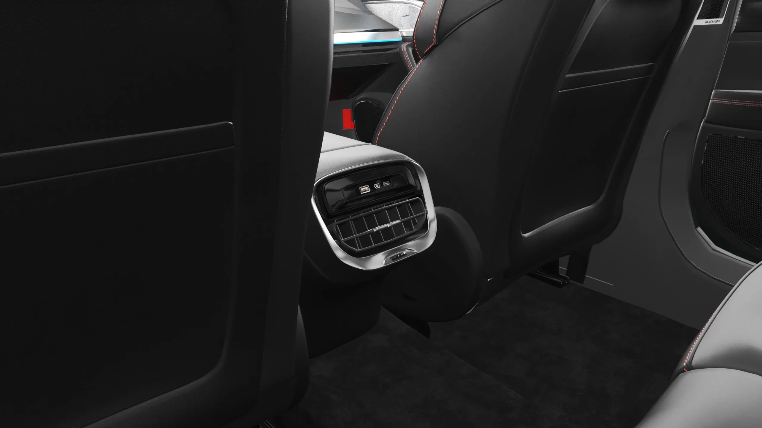 2024 Xpeng P7 With Interior