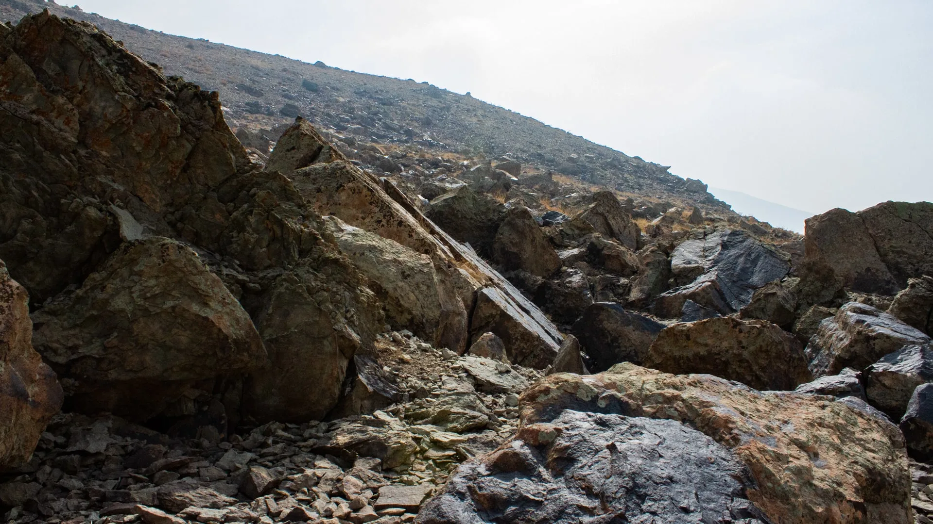 RAW Photos Of Rocks & Mountains