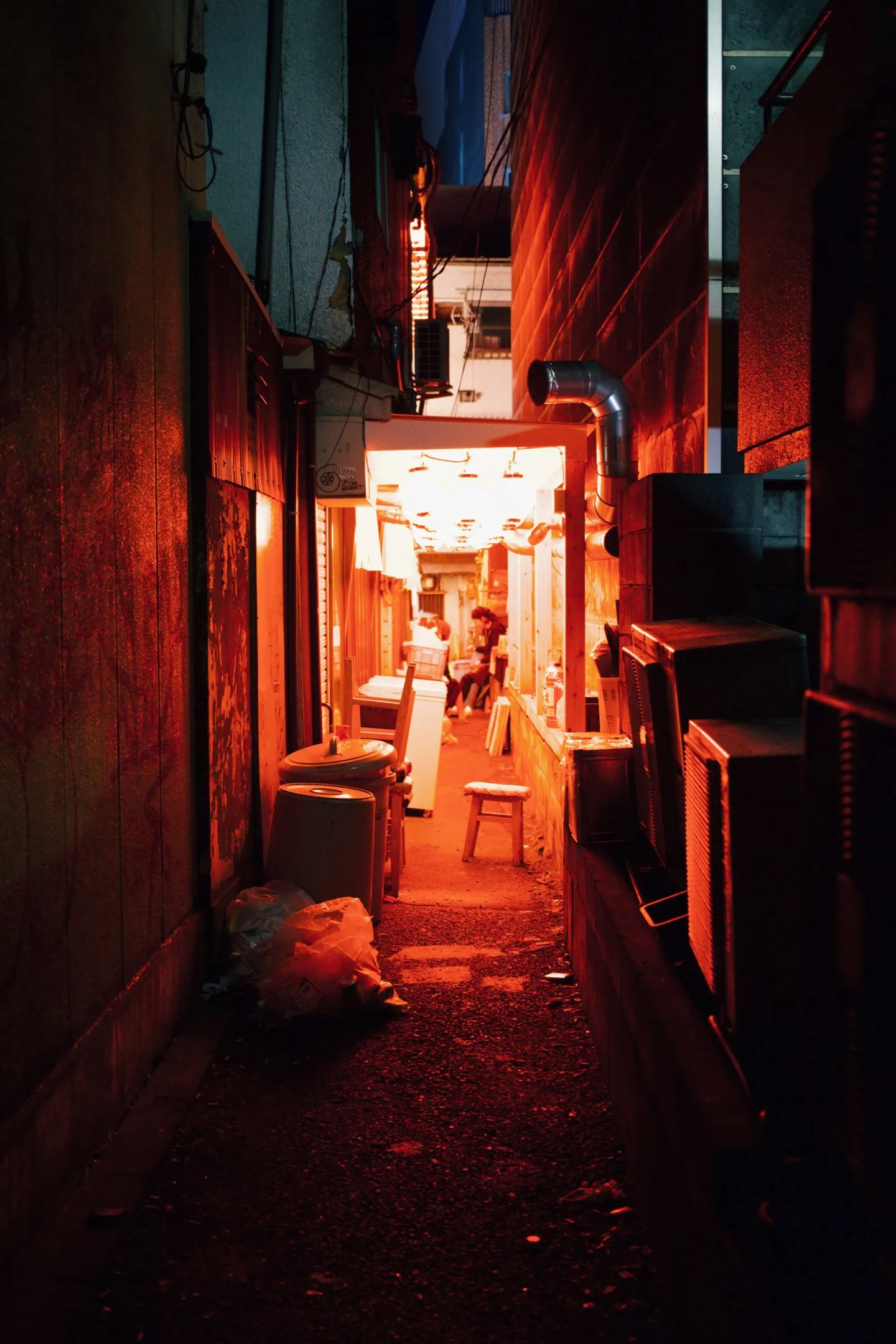 100 High Resolution Alleyway Reference