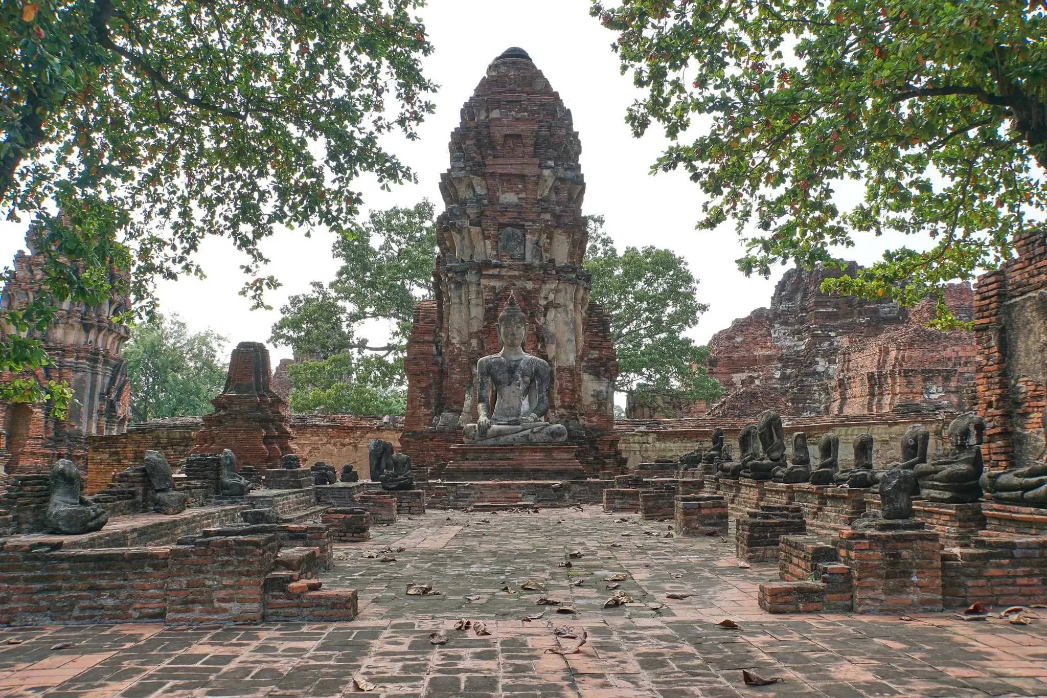 268 photos of Wat Maha That