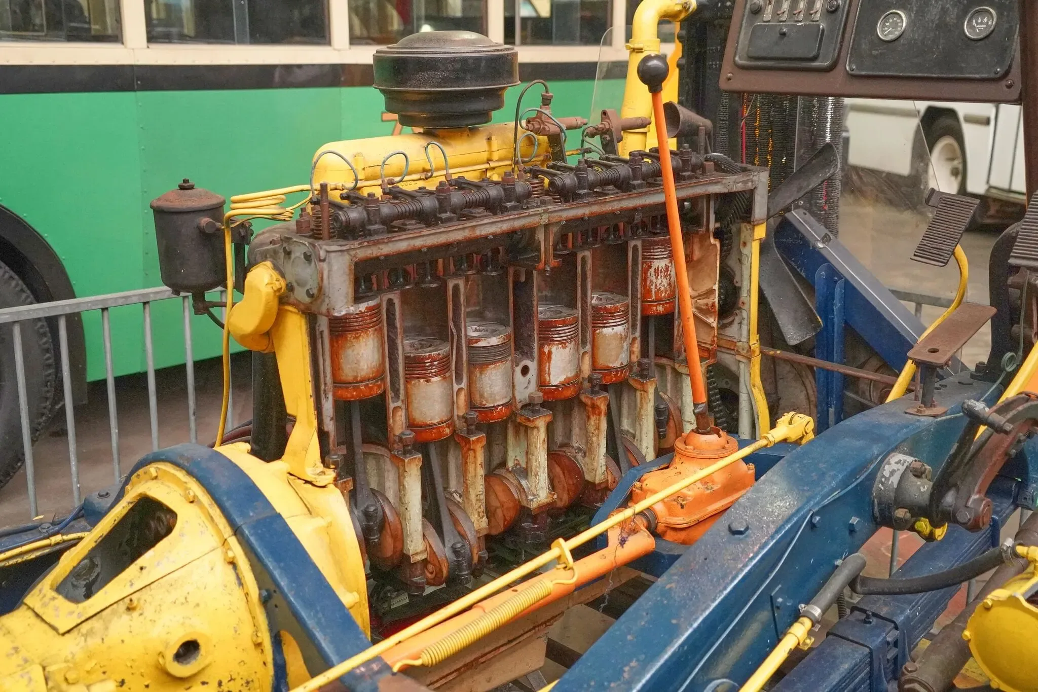 106 photos of Heavy Bus Chassis 1950s