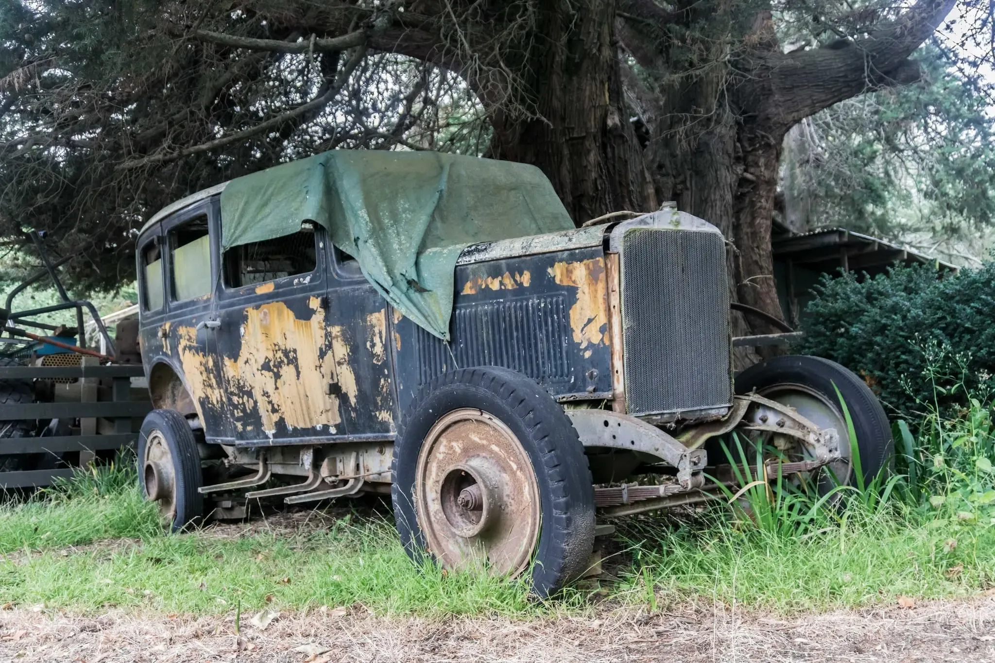 35 photos of Derelict Chevrolet Coupe 1930