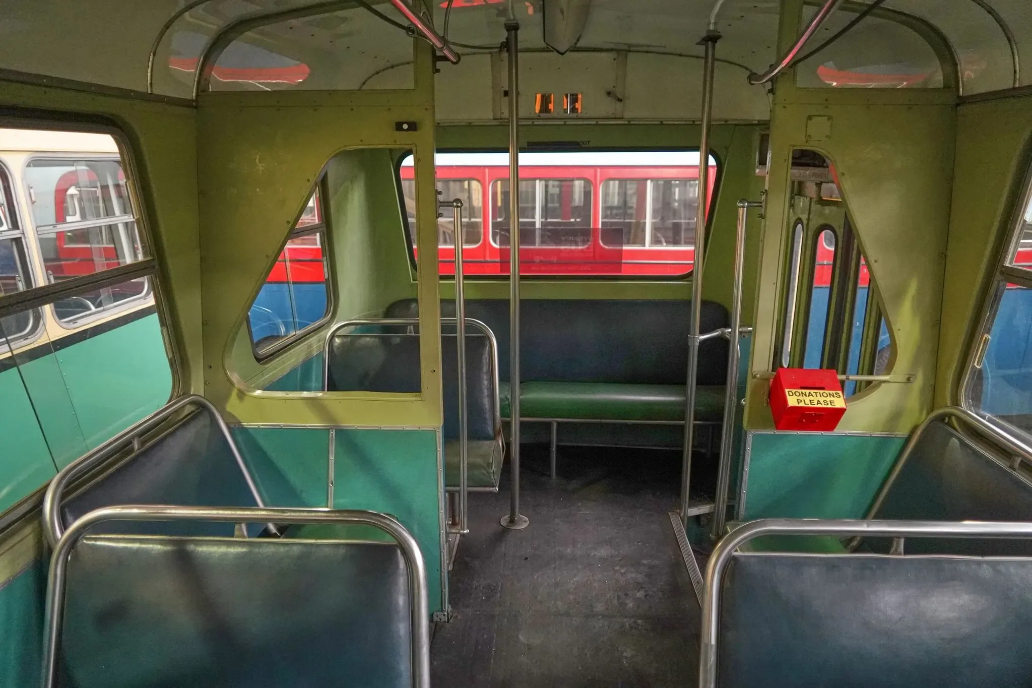 100 photos of Public Bus Leyland Leonard 1960s