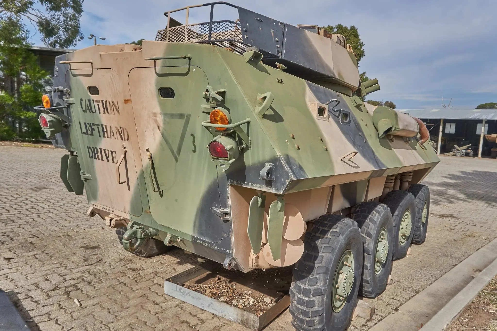 29 photos of Australian Light Armoured Vehicle