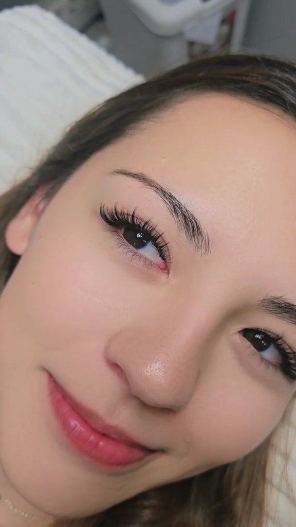 ผลงานขนตา Finish Lash ดอนเมือง — Instagram reel 1 before and after