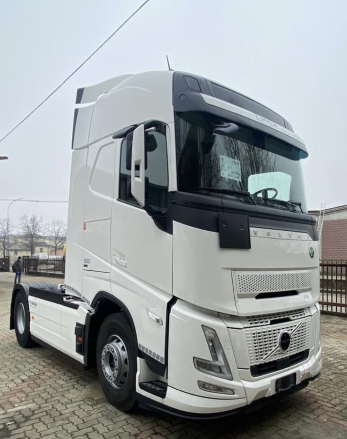 Solo noleggio Volvo FH 500 Aero