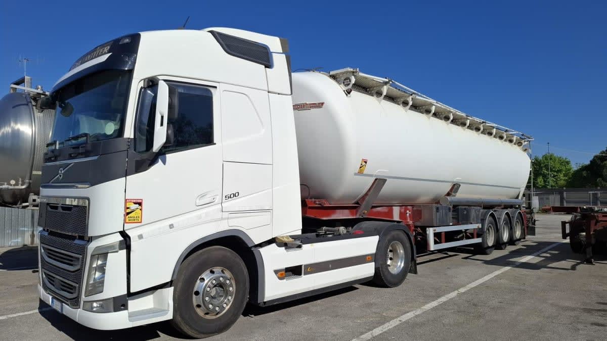 Volvo FH 500 + Semirimorchio Mistral