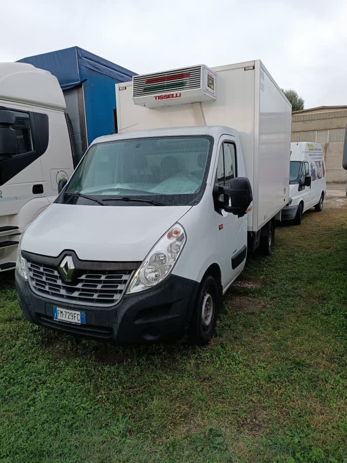 Renault Trucks Master 2018 — foto 1 di 3