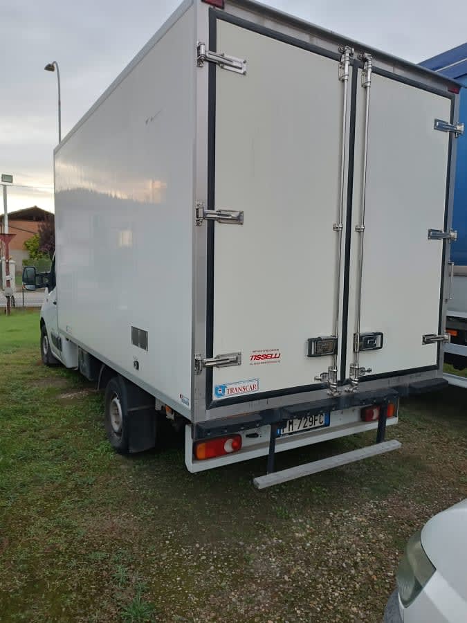 Renault Trucks Master 2018 — foto 2 di 3