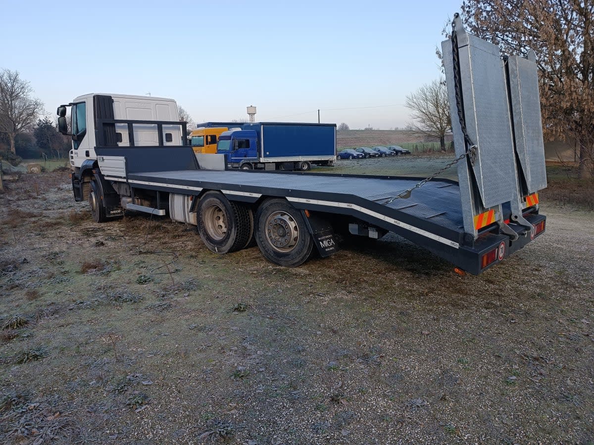 Iveco Stralis 2011 — foto 2 di 3