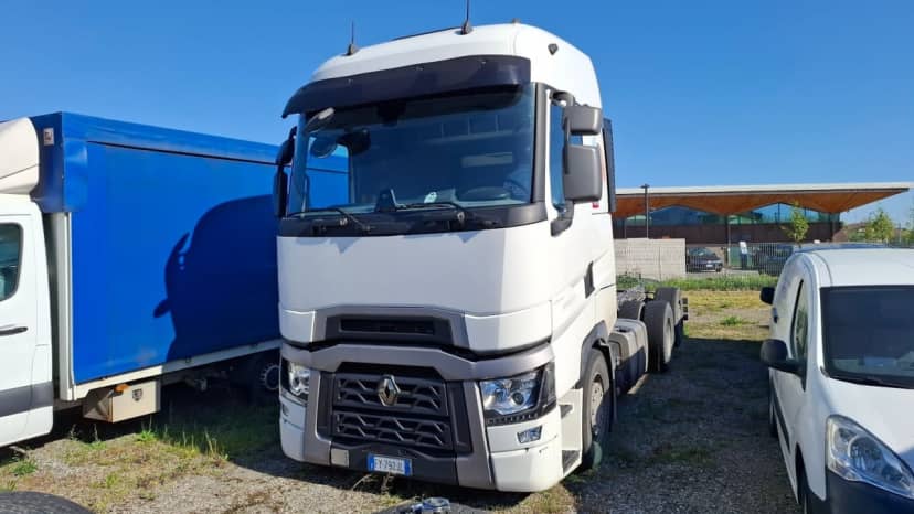 Motrice 6X2 passo 4300