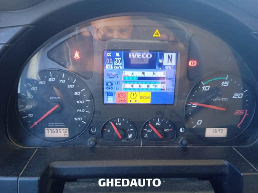 IVECO STRALIS 440 T/P — foto 4 di 5