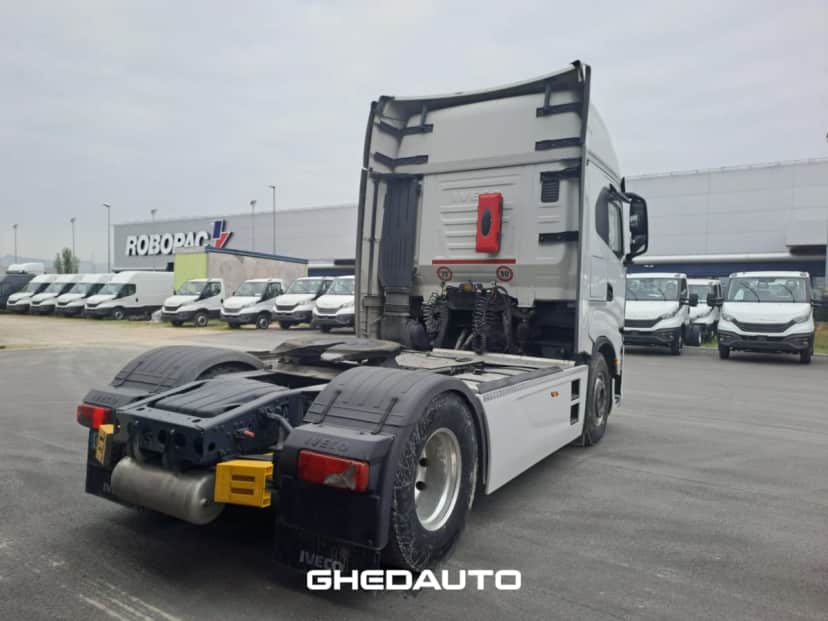 IVECO S-WAY 570 — foto 2 di 3