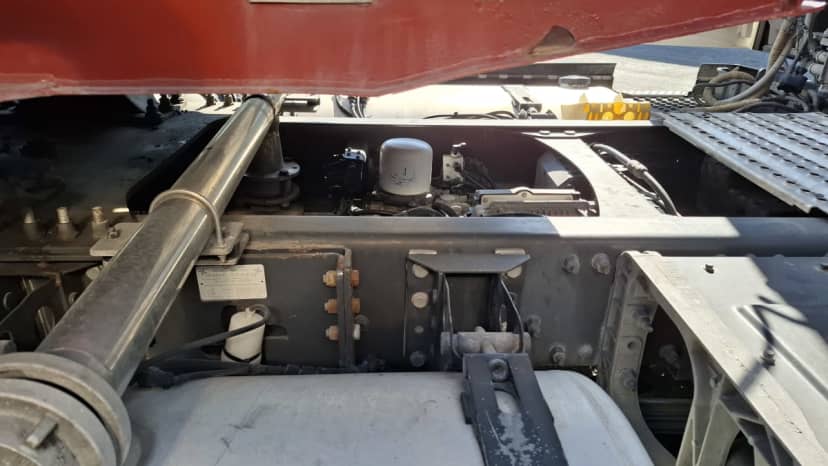 Volvo FH 500 + Semirimorchio Mistral — foto 9 di 17