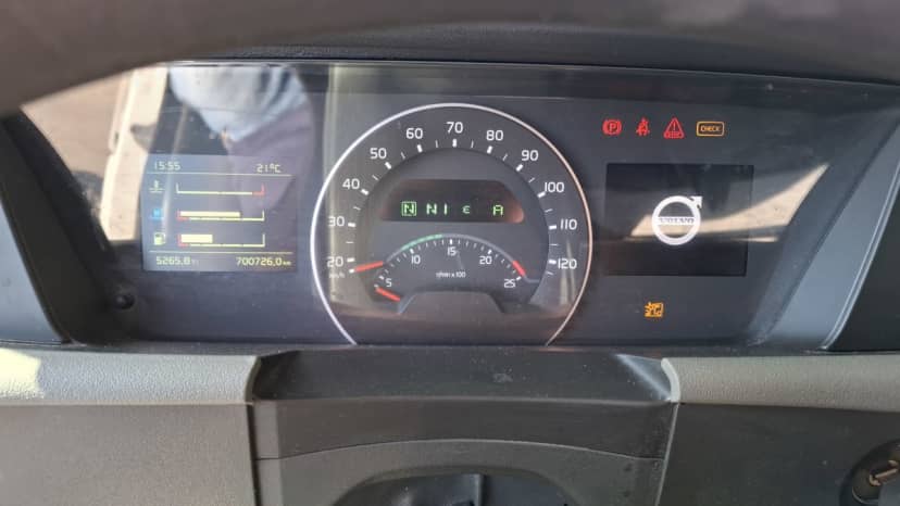 Volvo FH 500 + Semirimorchio Mistral — foto 5 di 17