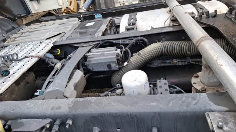 Volvo FH 500 + Semirimorchio Mistral — foto 11 di 17