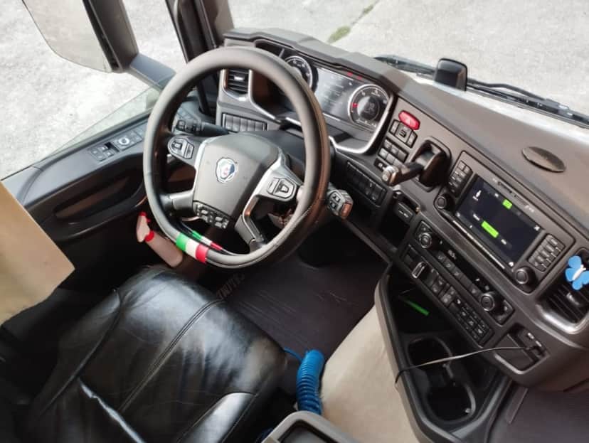 SCANIA R450 SUPER — foto 2 di 7
