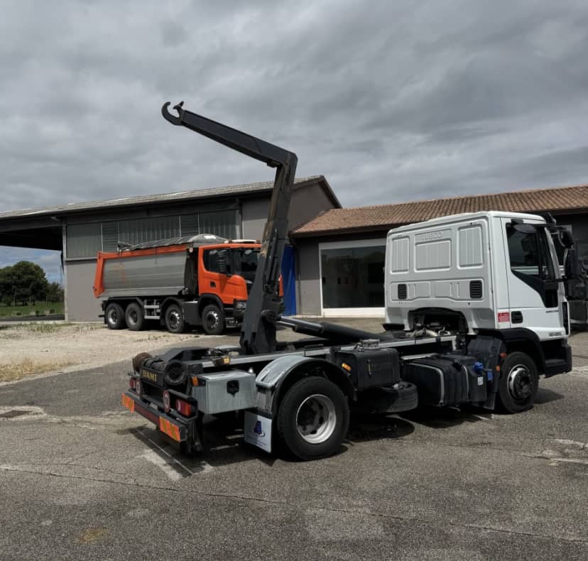 IVECO 120EL250 CON IMPIANTO SCARRABILE EURO 6 — foto 6 di 11