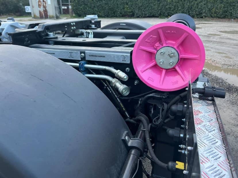 IVECO X-WAY AD260 NUOVO SCARRABILE BALESTRATO ANTERIORE E PNEUMATICO POSTERIORE — foto 7 di 10