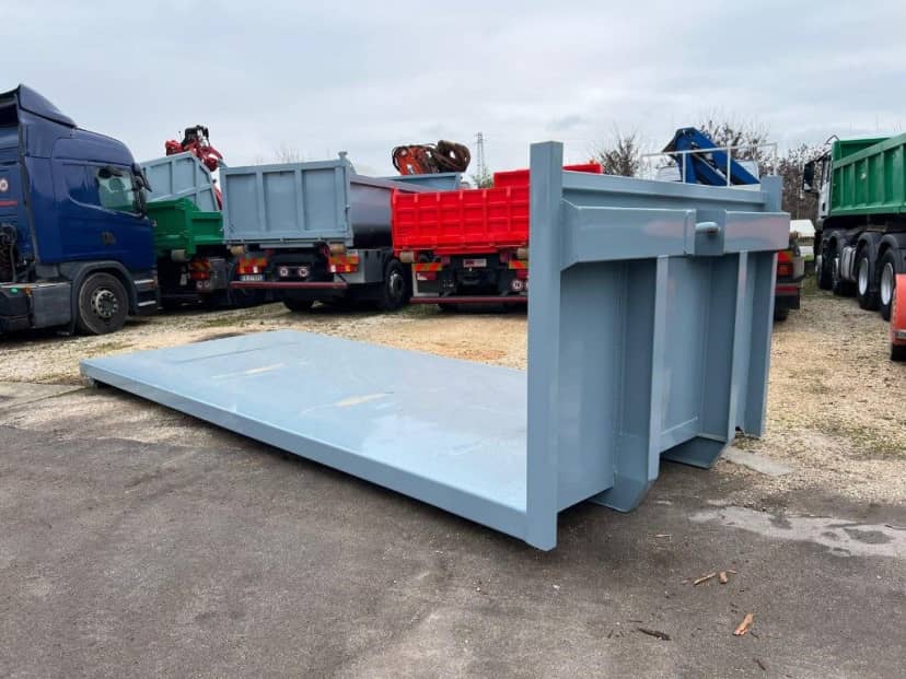 CONTAINER SCARRABILE NUOVO A PIANALE SENZA SPONDE RINFORZATO — foto 1 di 10