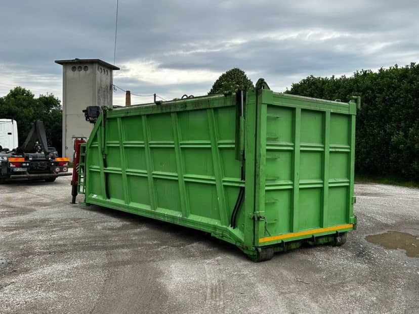 CONTAINER SCARRABILE USATO CON TETTO PER INGOMBRANTI IN HARDOX CON GRU E POLIPO — foto 5 di 10