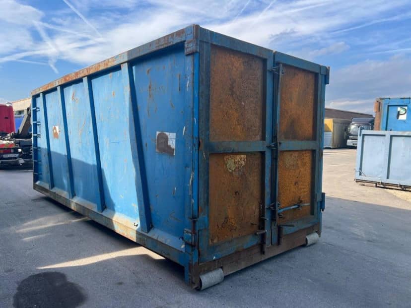 CONTAINER SCARRABILE USATO A CIELO APERTO PER INGOMBRANTI — foto 3 di 7