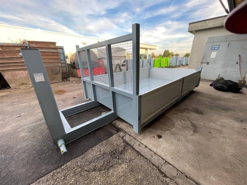 CONTAINER SCARRABILE NUOVO A PIANALE CON SPONDE IN TR5 E SPAZIO GRU — foto 2 di 6